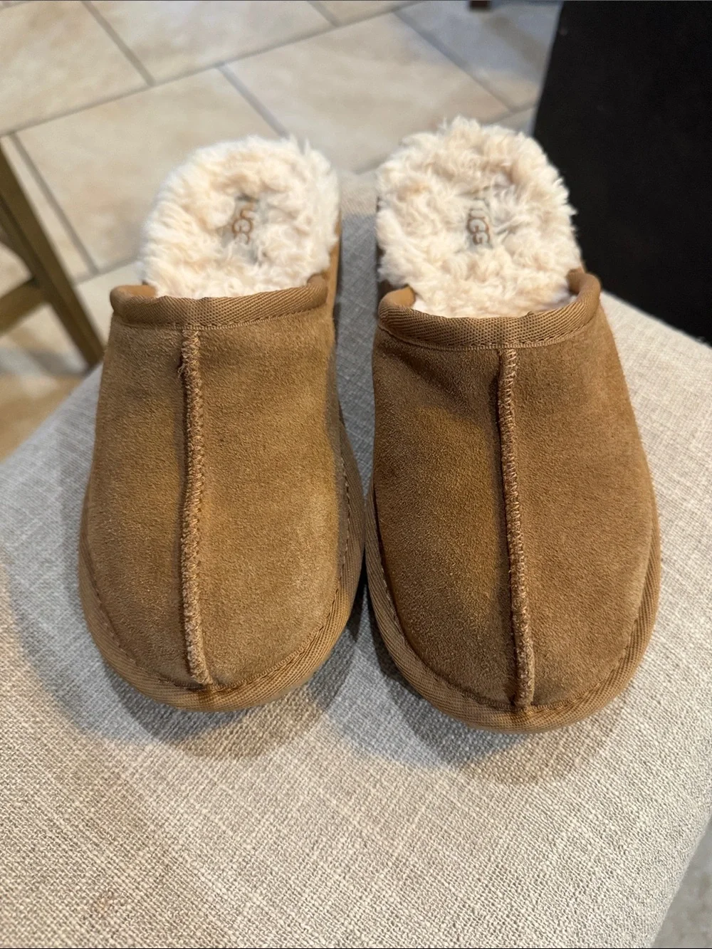 UGG Kids Chestnut Brown Shearling-Lined Slip-On Clogs